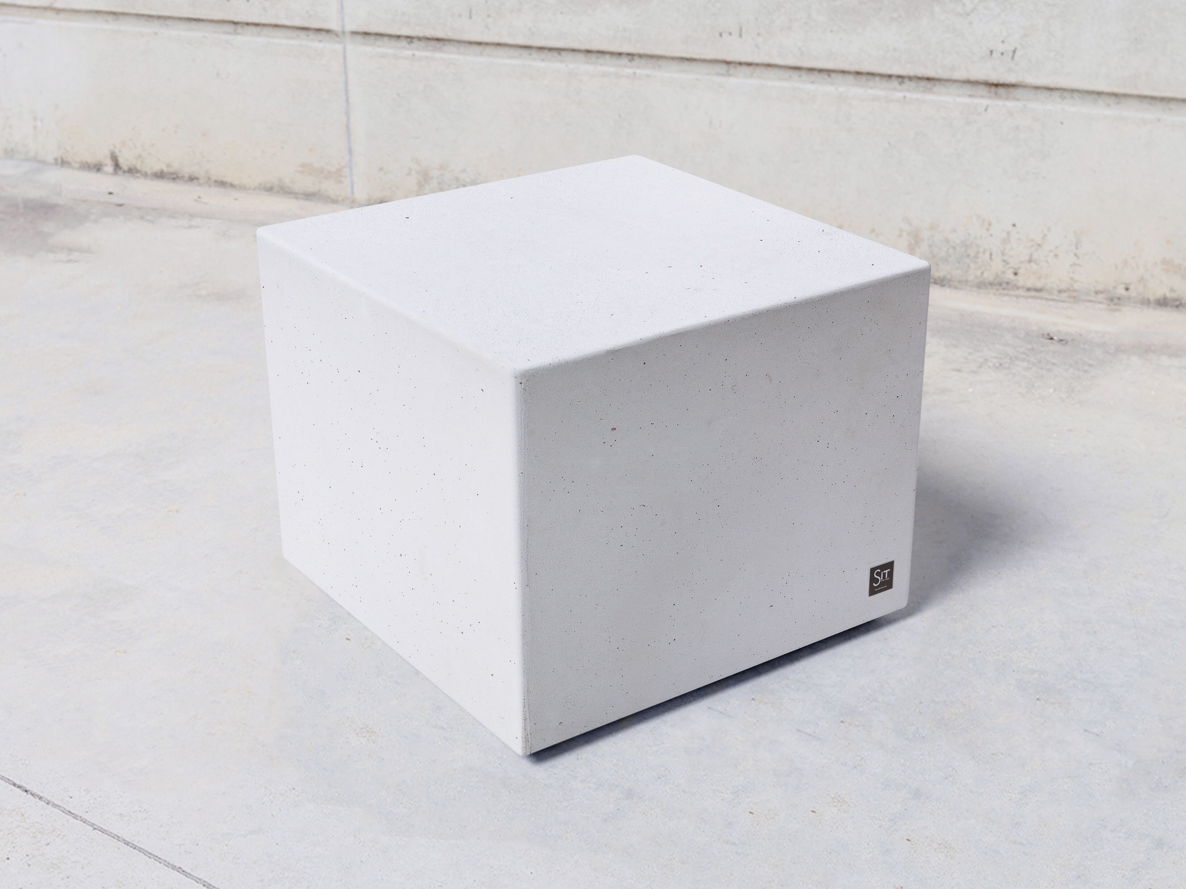 Бетонное наружное сиденье SIT Box to Box ARCH-00078483