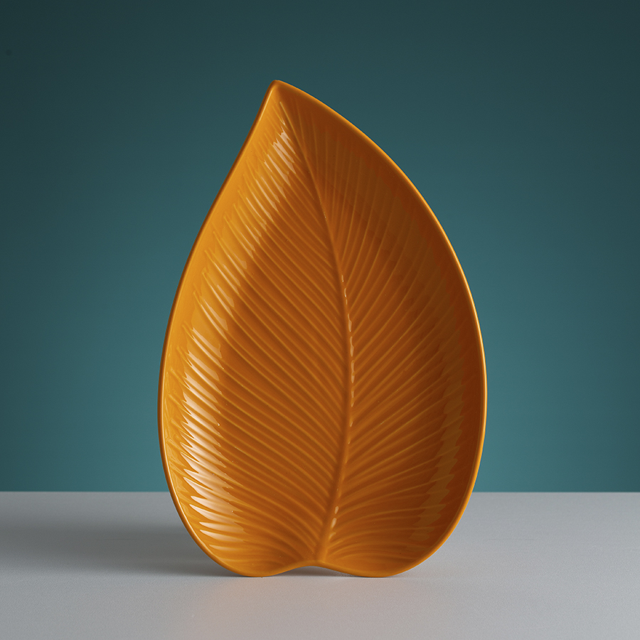 2002.224 Блюдо сервировочное in the forest leaf, 23х35 см, желтое Mason Cash  - Вид №1