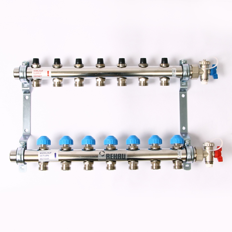 Коллекторная группа из нержавеющей стали с регулир. и термостатическими вентилями и расходомерами REHAU 1"x3/4"ЕК 7 выходов 218071