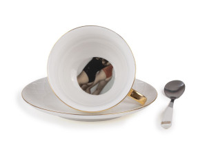 Фарфоровая чайная чашка