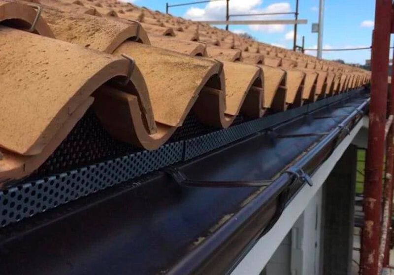 Крюк из нержавеющей стали для крепления карнизов при наличии решетки ONDULINE ITALIA GANCIO INOX FERMACOPPO DI GRONDA ARCH-00114229 - Вид №3