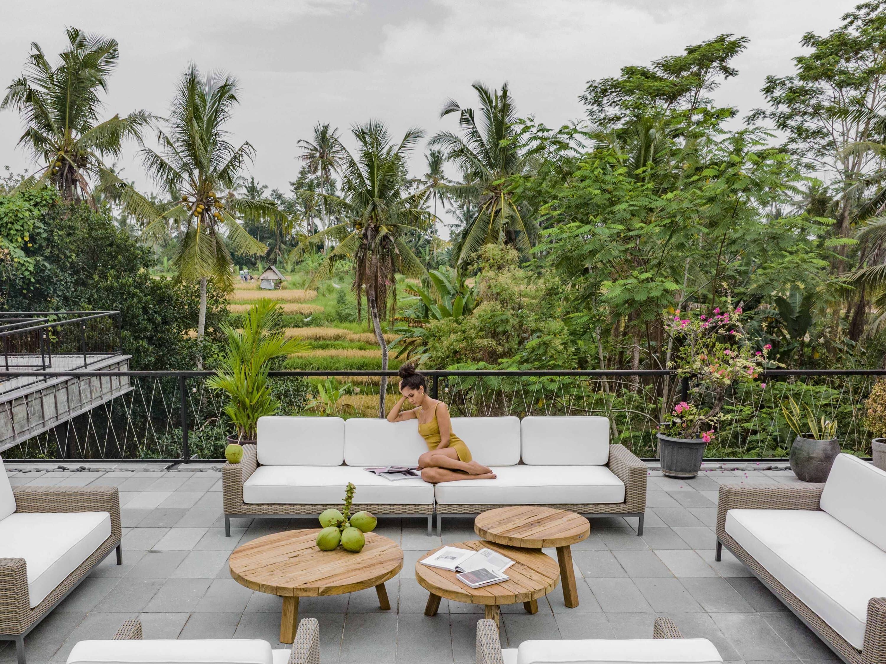 Круглый низкий стол из тикового дерева cbdesign Rustic ARCH-00113166 - Вид №4