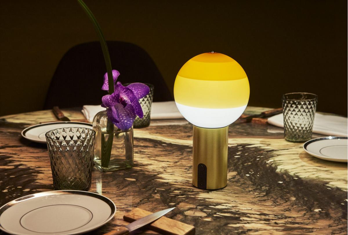 085725 Настольный светильник Portable бело-графитовый Marset Dipping Light  - Вид №1