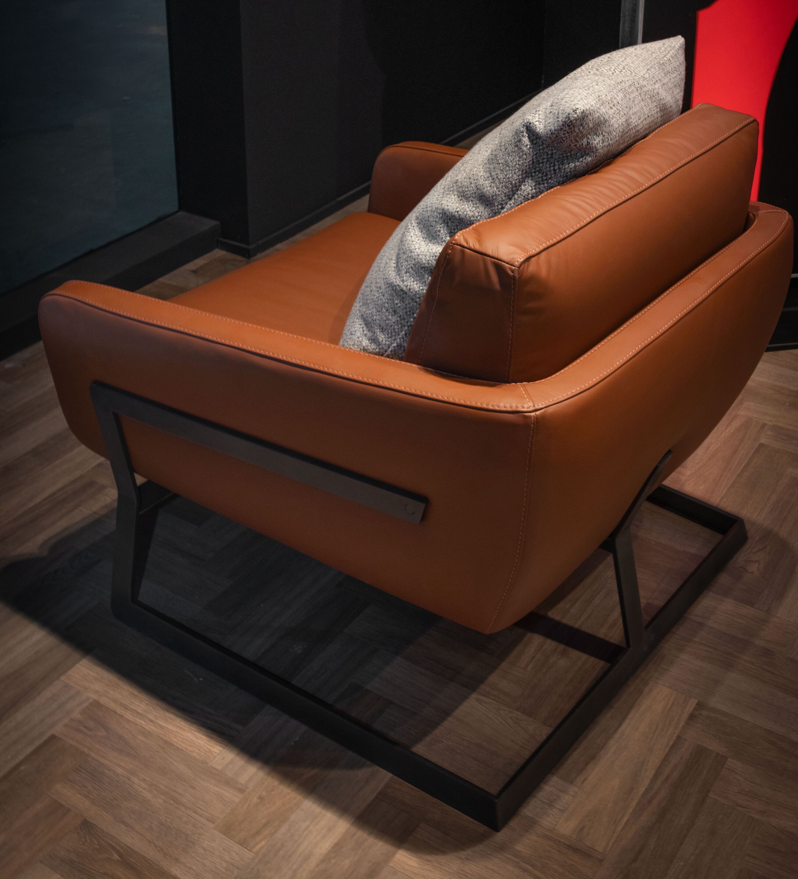 Кожаное кресло Wayne Enterprises Home Collection WE-113 ARCH-00144045 - Вид №1