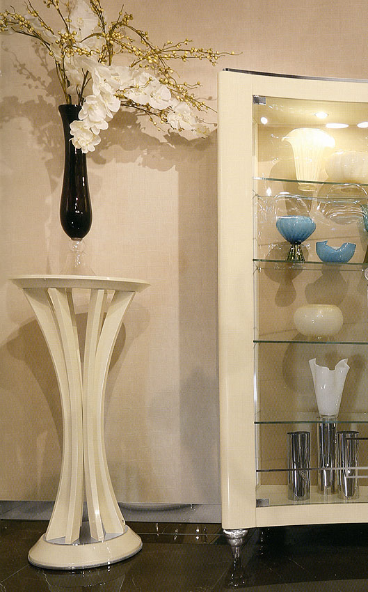 Подставка  REDECO 1007 CHARME