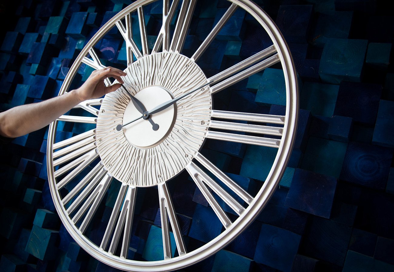 Часы настенные круглые серебро Graceful IN SHAPE CRACEFUL 00-3860065 Серебро  - Вид №1