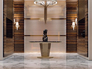 Мраморный стол для контракта