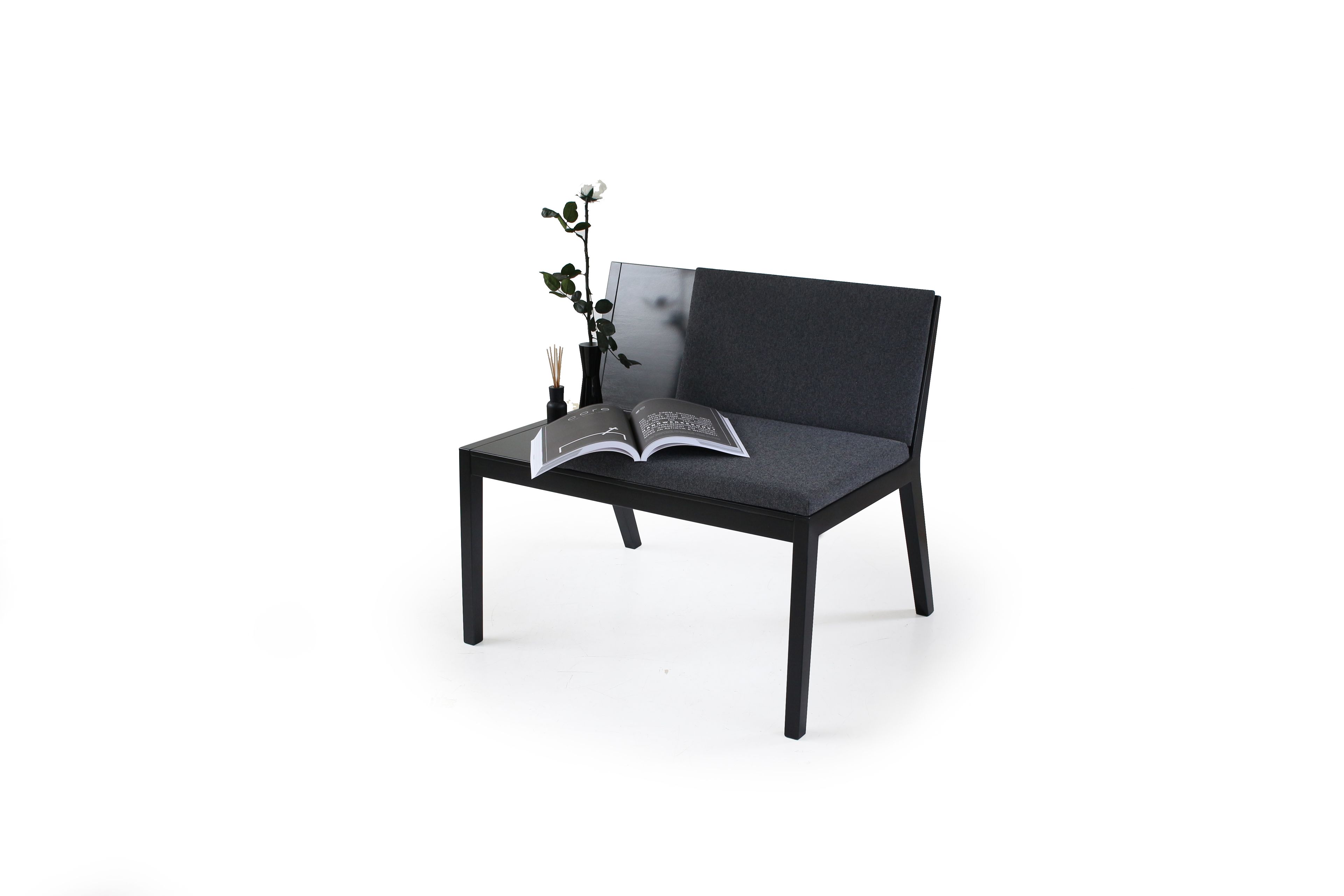 Мягкая скамейка из массива дерева SCHNEEWEISS interior Clyde lounge ARCH-00106384 - Вид №1