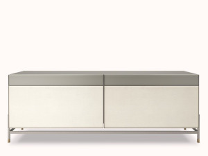 Деревянный шкаф