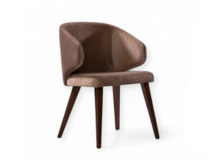 Стул с подлокотниками