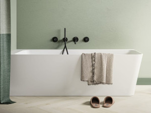 Прямоугольная ванна из композитного материала