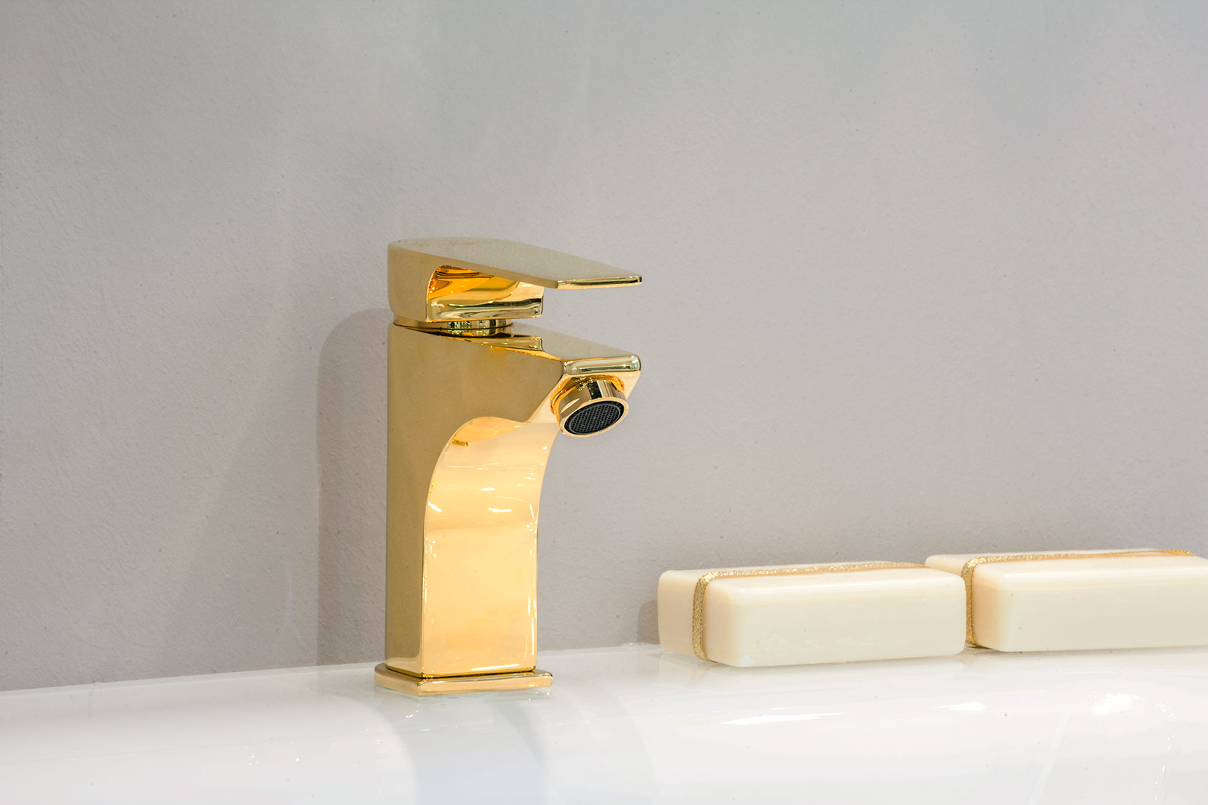 3125 ** 64 Смеситель для душа однорычажный, настенный наружный Nicolazzi Series Jungfrau  - Вид №2